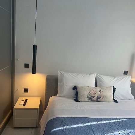 Athens White Apartments Экстерьер фото