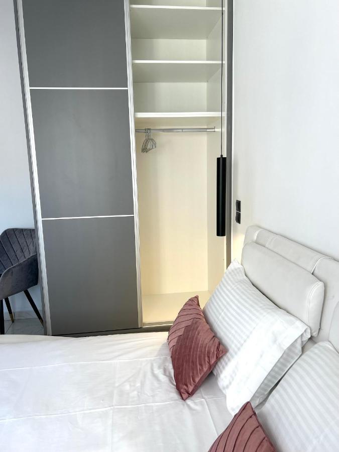 Athens White Apartments Экстерьер фото